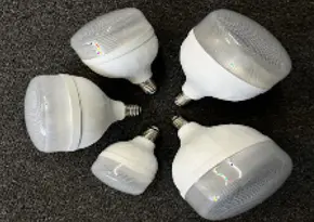 Lâmpada Caixa Preta